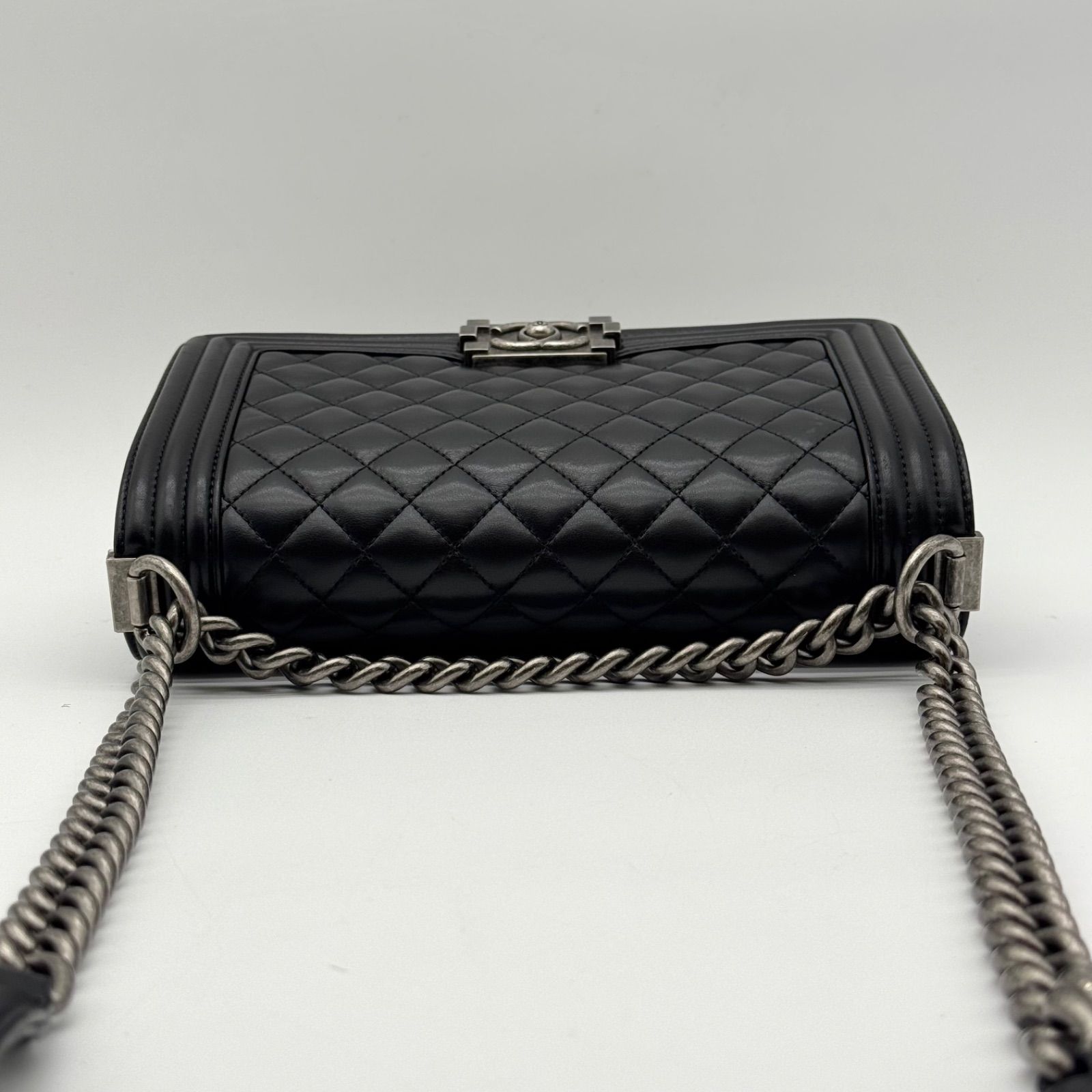 大人気✨CHANEL シャネル ショルダーバッグ ボーイ マトラッセ ココ