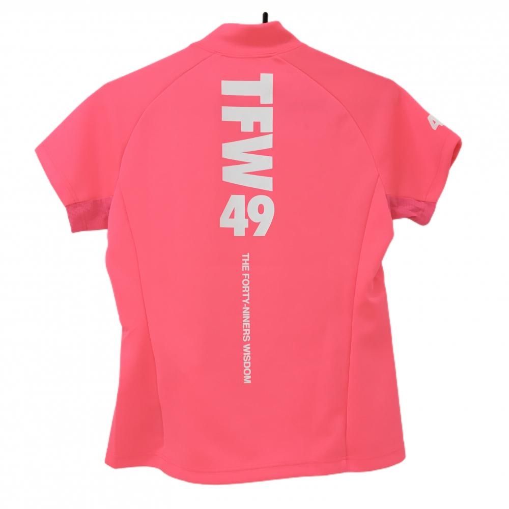 未使用品】TFW49 半袖ハイネックシャツ 蛍光ピンク バックロゴ DRI-FIT