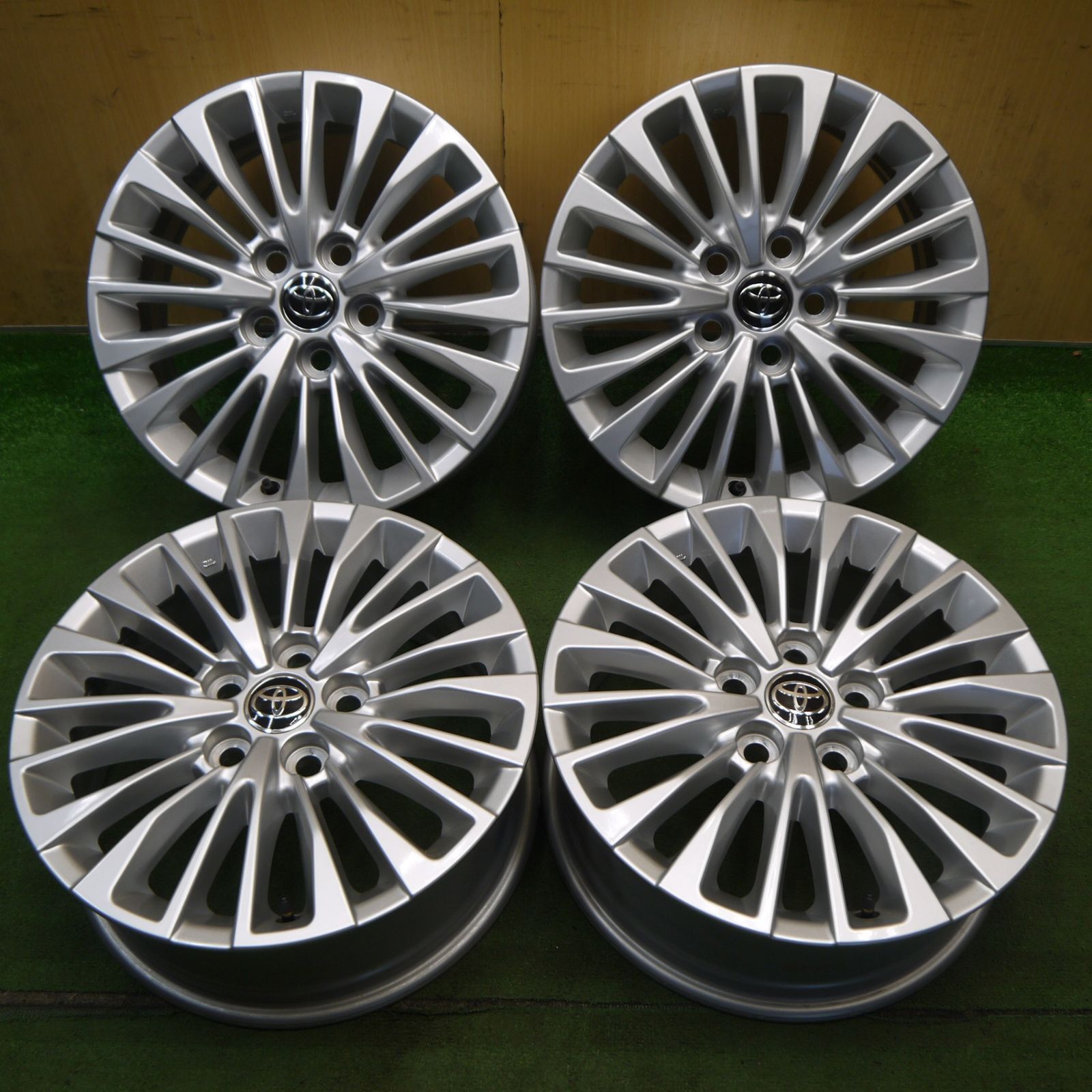 [送料無料] 新車外し★トヨタ 40系 アルファード 純正 ホイール 17インチ 17×6.5J PCD120/5H★6070102KKホ 59,880円