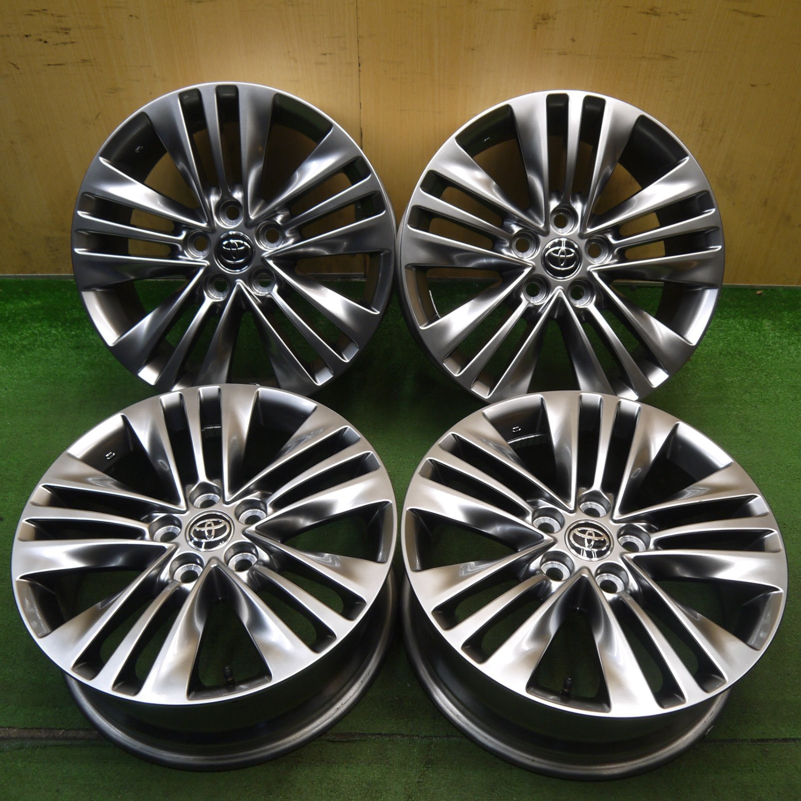 [送料無料] 新車外し★トヨタ 40系 アルファード Zグレード 純正 ホイール 18インチ 18×7J PCD120/5H★6070106KKホ 63,140円