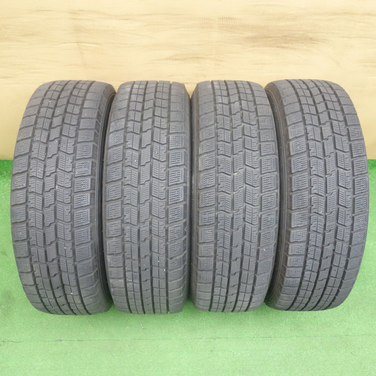 バリ溝！9分◎スタッドレス 185/60R15 グッドイヤー アイスナビ7 