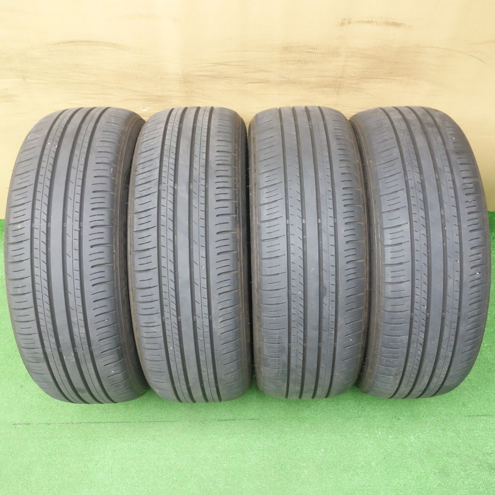 バリ溝！23年！8.5分☆205/55R17 ダンロップ エナセーブ EC300+ タイヤ 