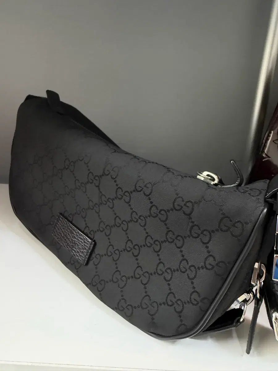 グッチ GUCCI ホースビット ブラック ショルダーバッグ レザー gucci 