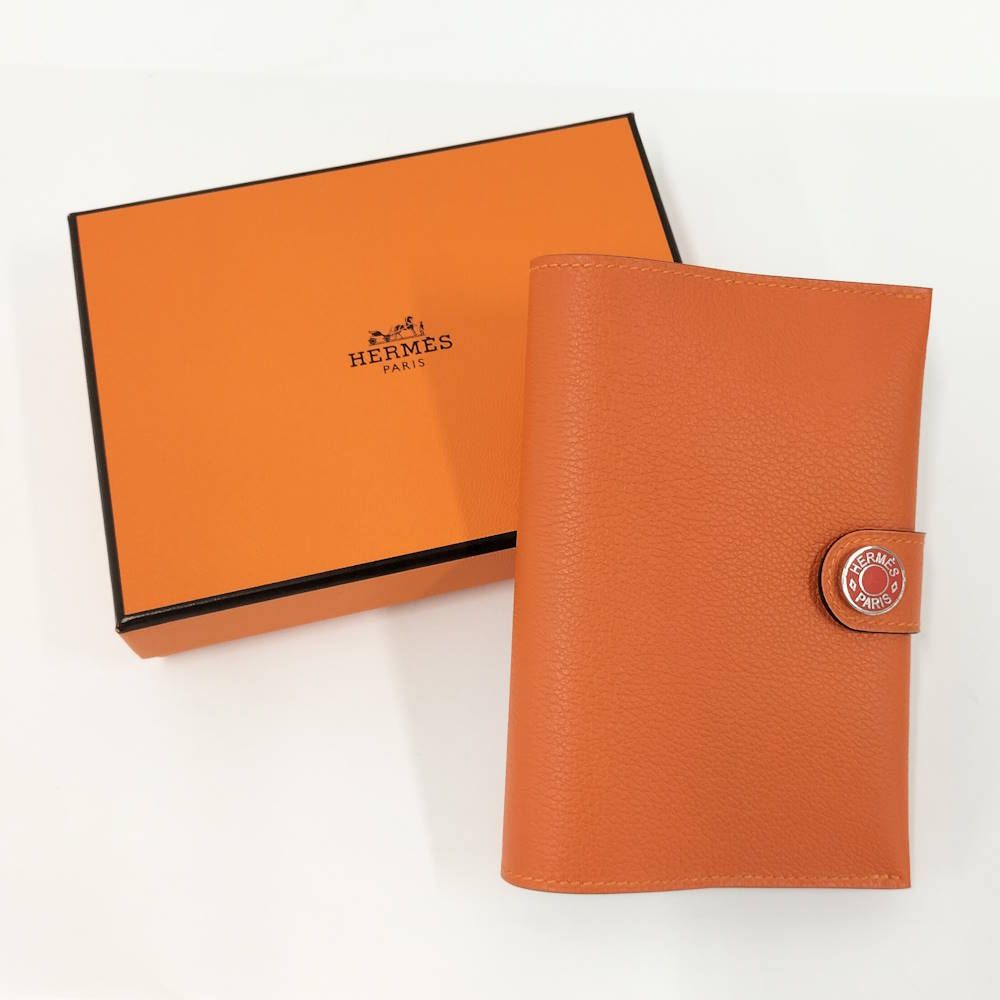 HERMES オレンジ パスポートケース HERMES パスポートケース R.M.S U刻印 レザー オレンジ - メルカリ