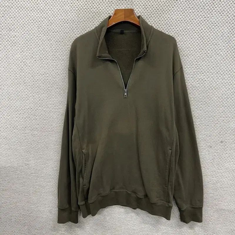ユニクロ ハーフジップ スウェットシャツ スウェット L D08179
