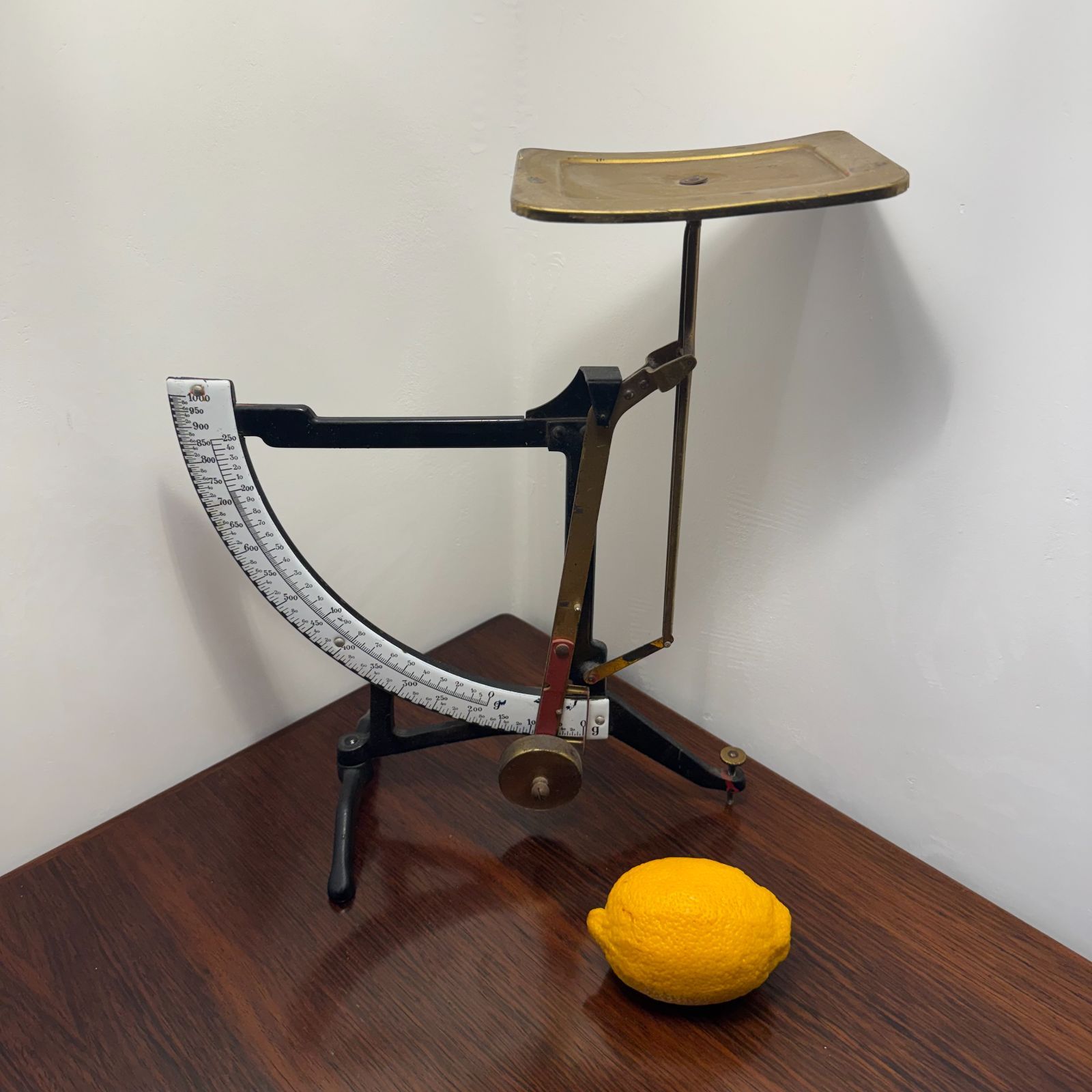 Vintage Letter Scale〈振り子式レタースケール〉Germany 1000g計