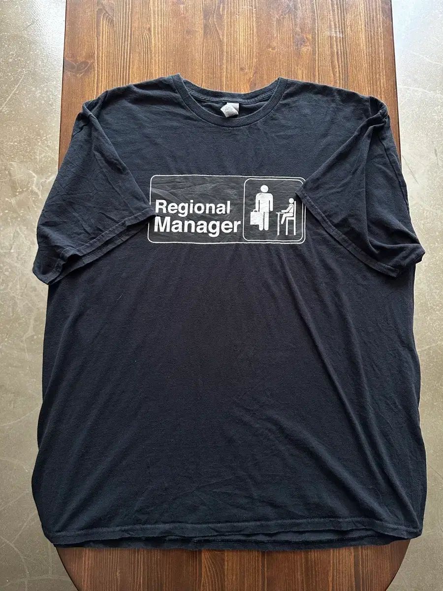 オフィス リージョナルマネージャー ロゴTシャツ