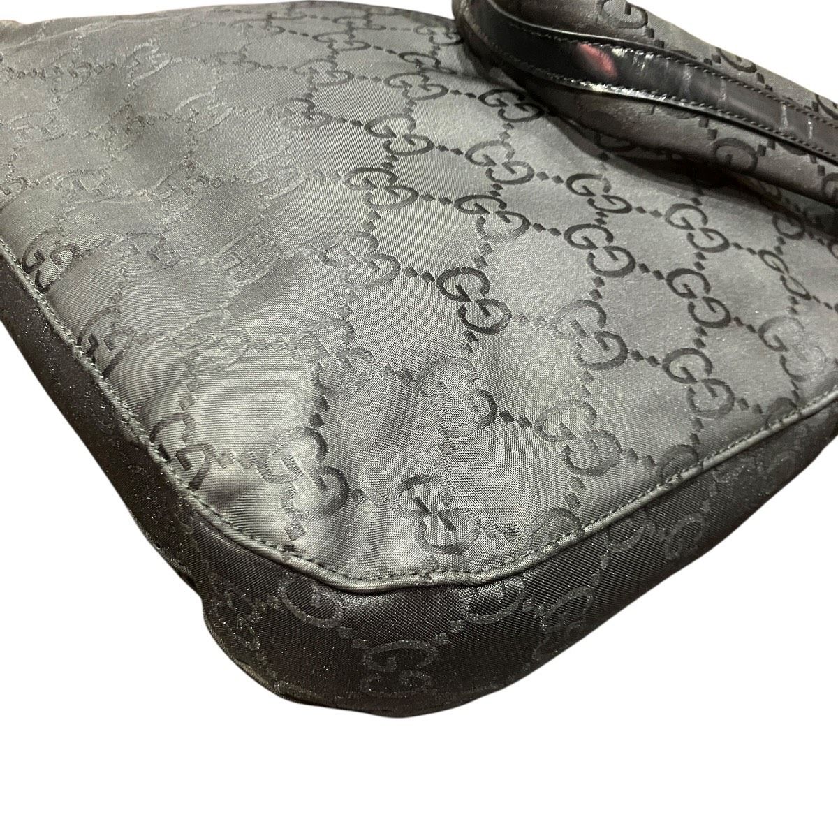 グッチ GUCCI GGキャンバス ショルダーバッグ ナイロン レザー 001