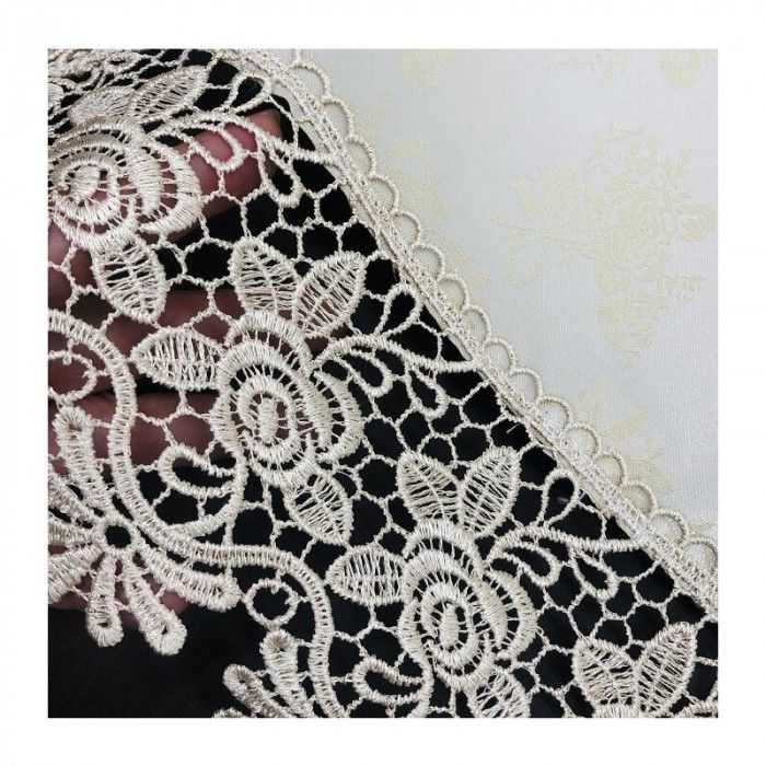 ゾエ テーブルクロス バラ柄ジャガード織 150×230cm 388-11