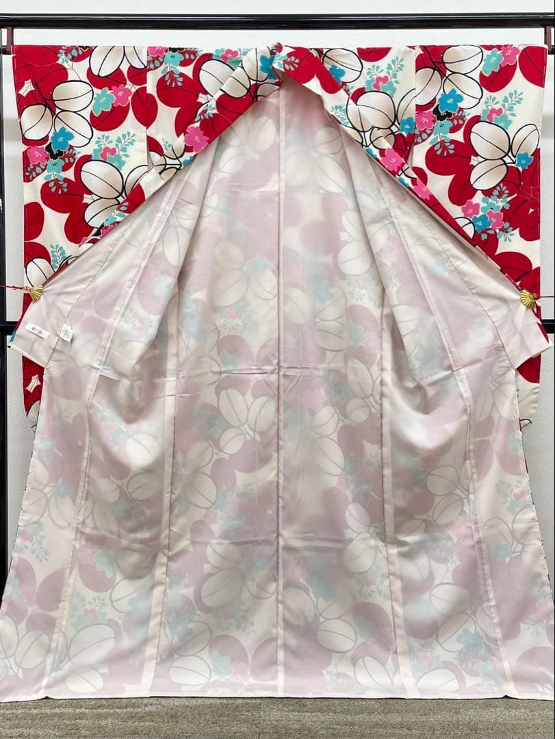 ポリエステル振袖 紅一点 小紋 萩 身丈170cm HKT230 - メルカリ