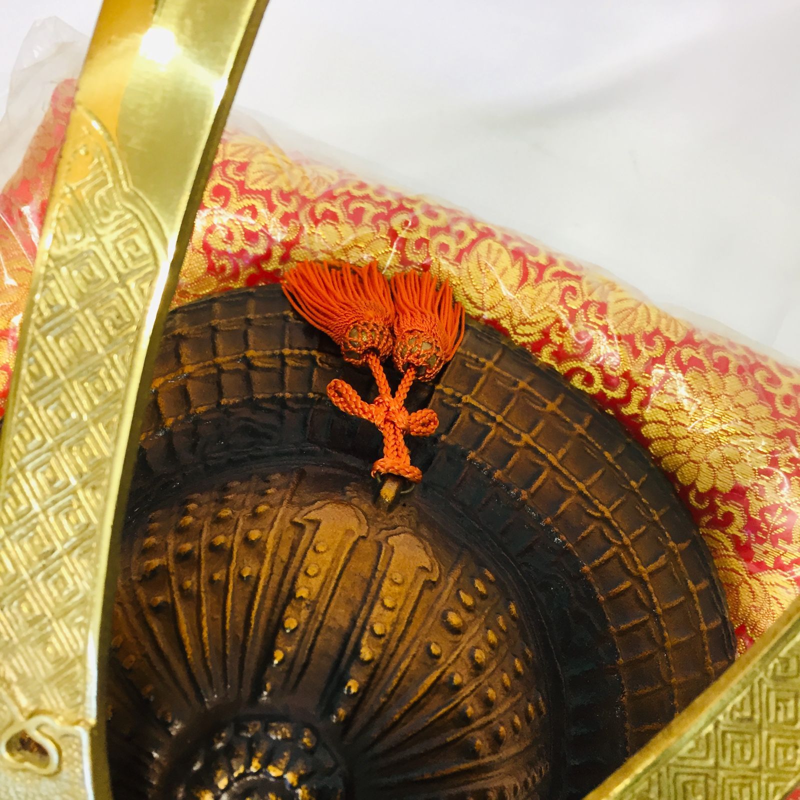 美術品・アンティーク・コレクション ✨Vintage✨兜 置物 獅子 龍 鋳物
