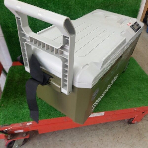 中古】マキタ(makita) 充電式保冷温庫 CW001GZO【野田愛宕店】 - メルカリ