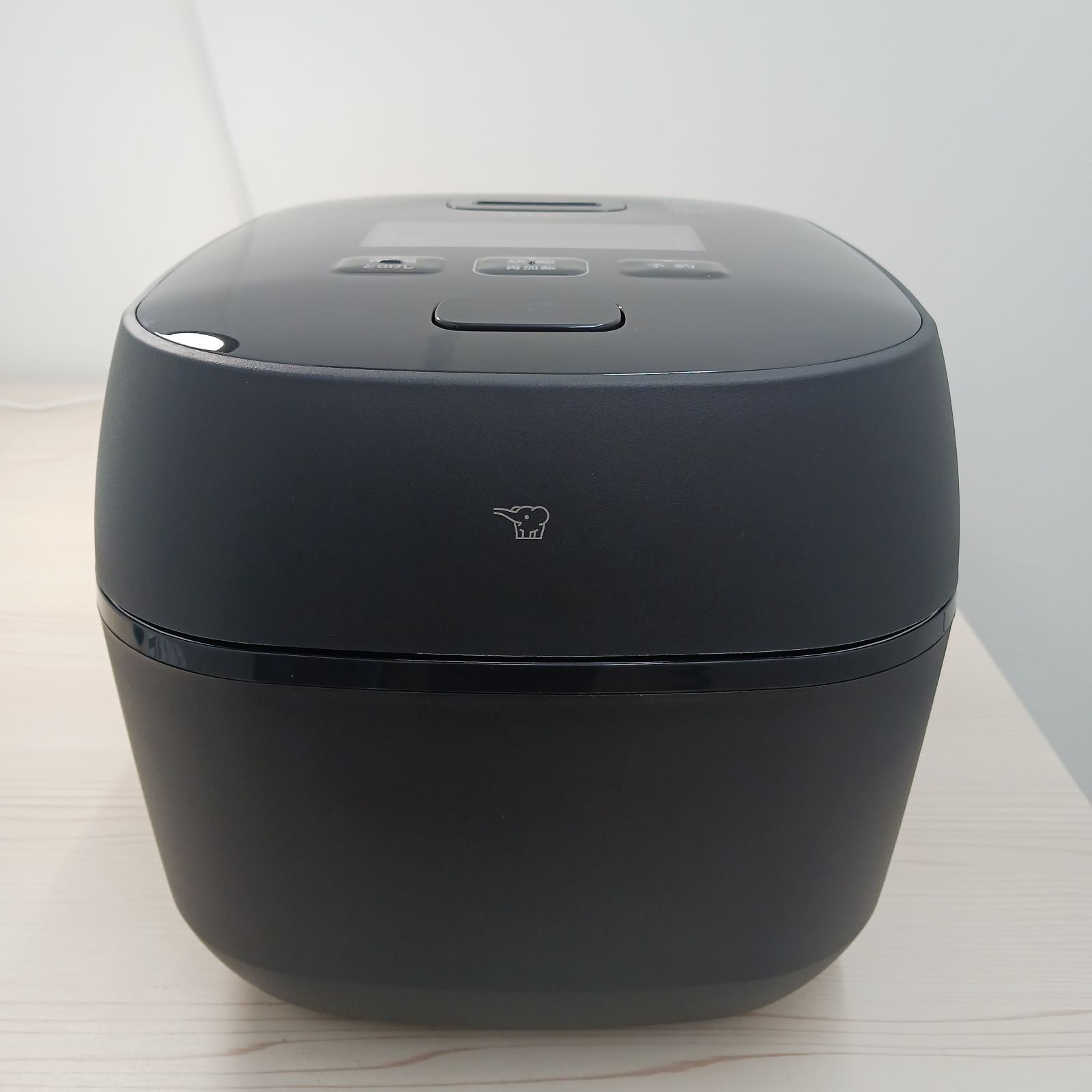 【展示商品】 圧力IH炊飯ジャー 炎舞炊き 濃墨 NW-FC10 [5.5合 /圧力IH]