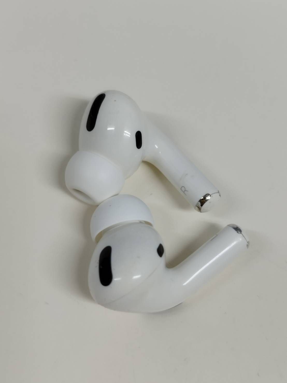 正規品】Apple AirPods Pro 第1世代/A2190,A2083,A2084/ワイヤレス