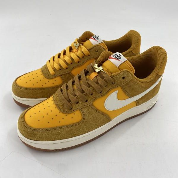 【中古】NIKE AIR FORCE 1 Low '07 SE Gold Suede/Sail/University Gold スニーカー 28cm DA8302-700 イエロー ホワイト ナイキ[10][240010524362] 中古】NIKE AIR FORCE 1 Low '07 SE Gold Suede/Sail/University Gold