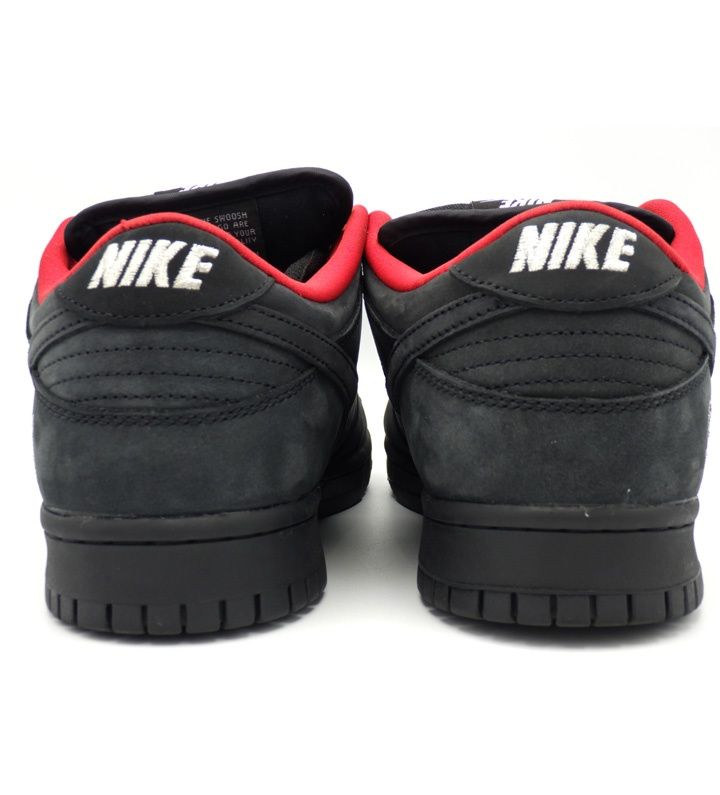 ナイキ NKE × シュプリーム Supreme 【 SB DUNK LOW Black HQ8487 001