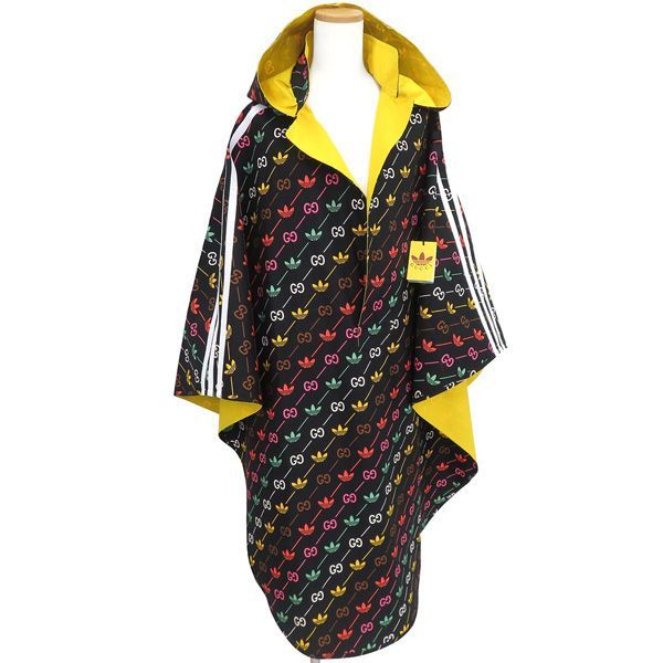 【値下】タグ付 未使用 GUCCI × adidas 23年 グッチ アディダス リバーシブル ケープ コート ポンチョ トレフォイルGG総柄 国内正規 47311