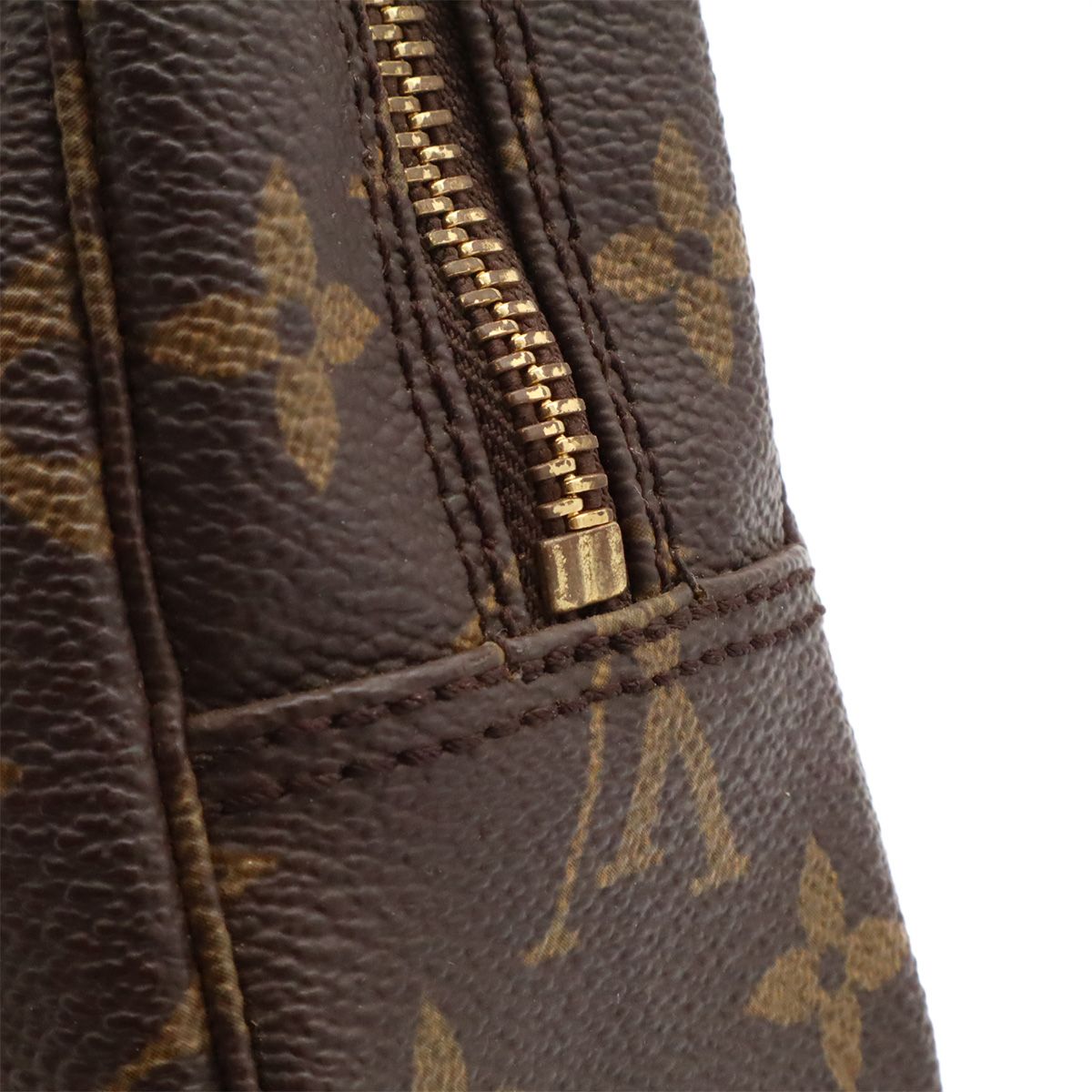 LOUIS VUITTON ルイ ヴィトン モノグラム トゥルース トワレット23
