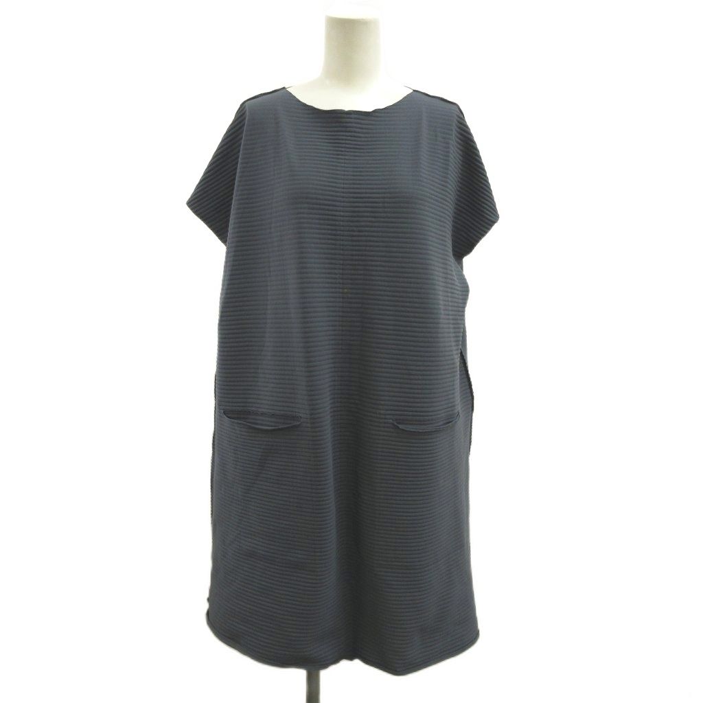 ミーイッセイミヤケ me ISSEY MIYAKE ノースリーブチュニック カットソー 横プリーツ グレー トップス ラウンドネック M182KT301 /YU ■GY06 15,466円