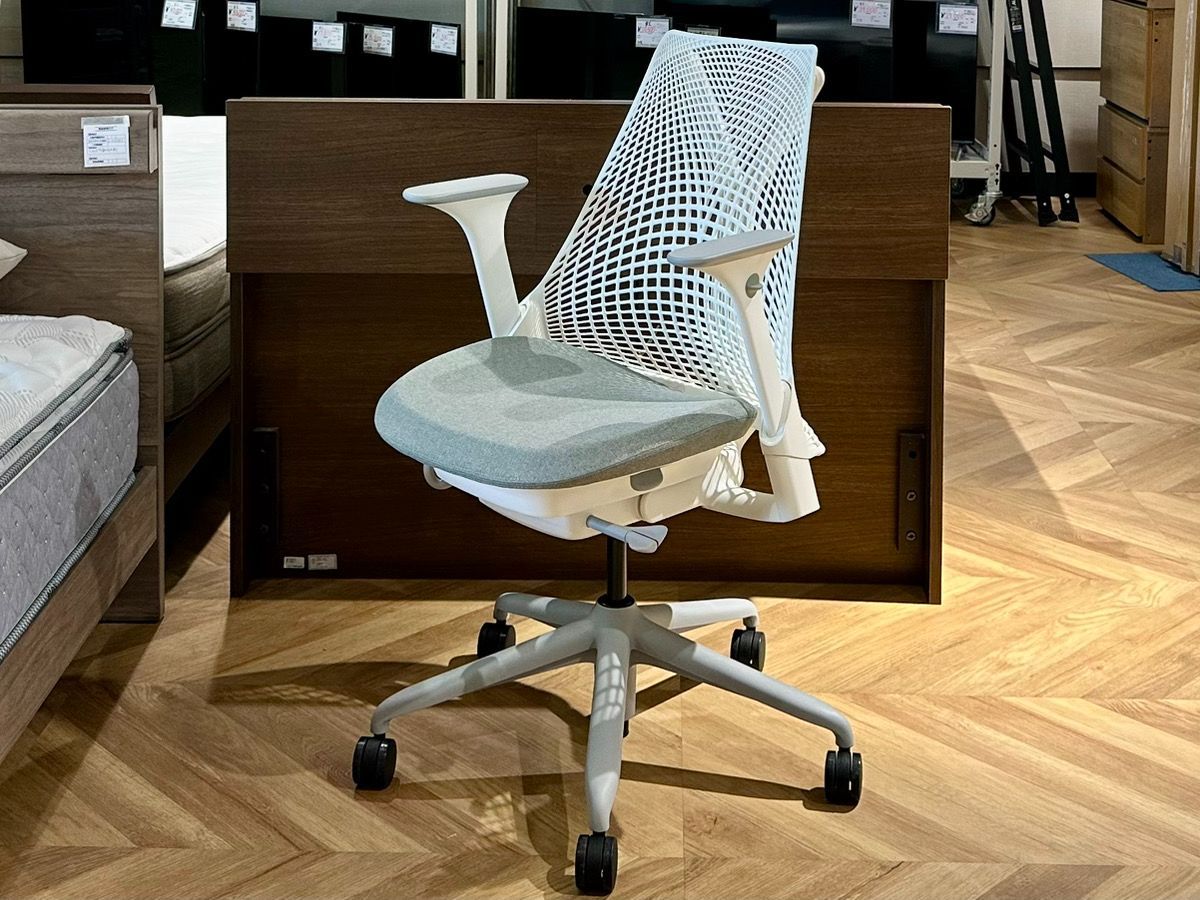 D-07013 Harman Miller ハーマンミラー Sayl Chair セイルチェア 2024年製造