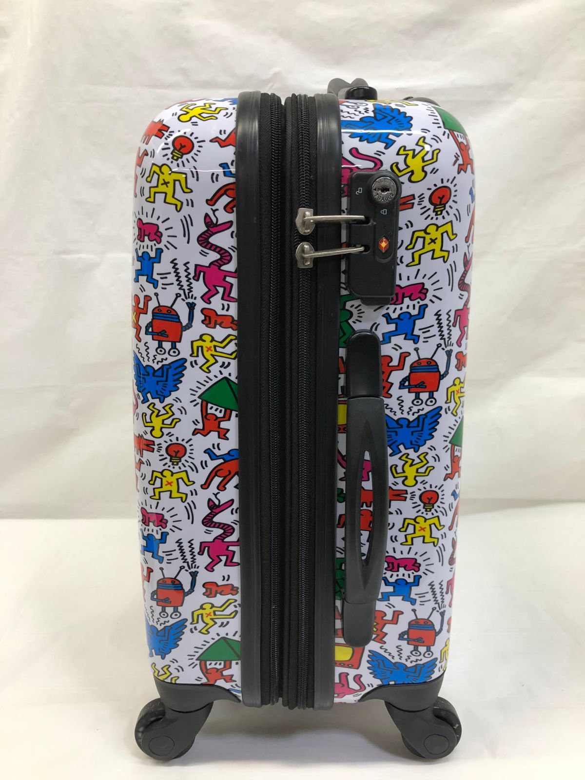 【6/16までの特価】BIGBANG × キースヘリング スーツケース 6/16までの特価】BIGBANG × キースヘリング スーツケース KEITH HARING