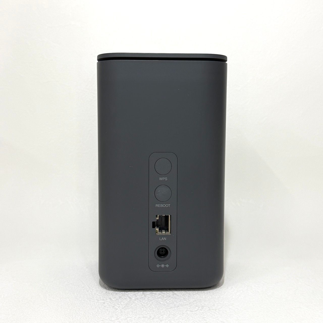 未使用・未開封品【NTT docomo home 5G HR02 ダークグレー ドコモ