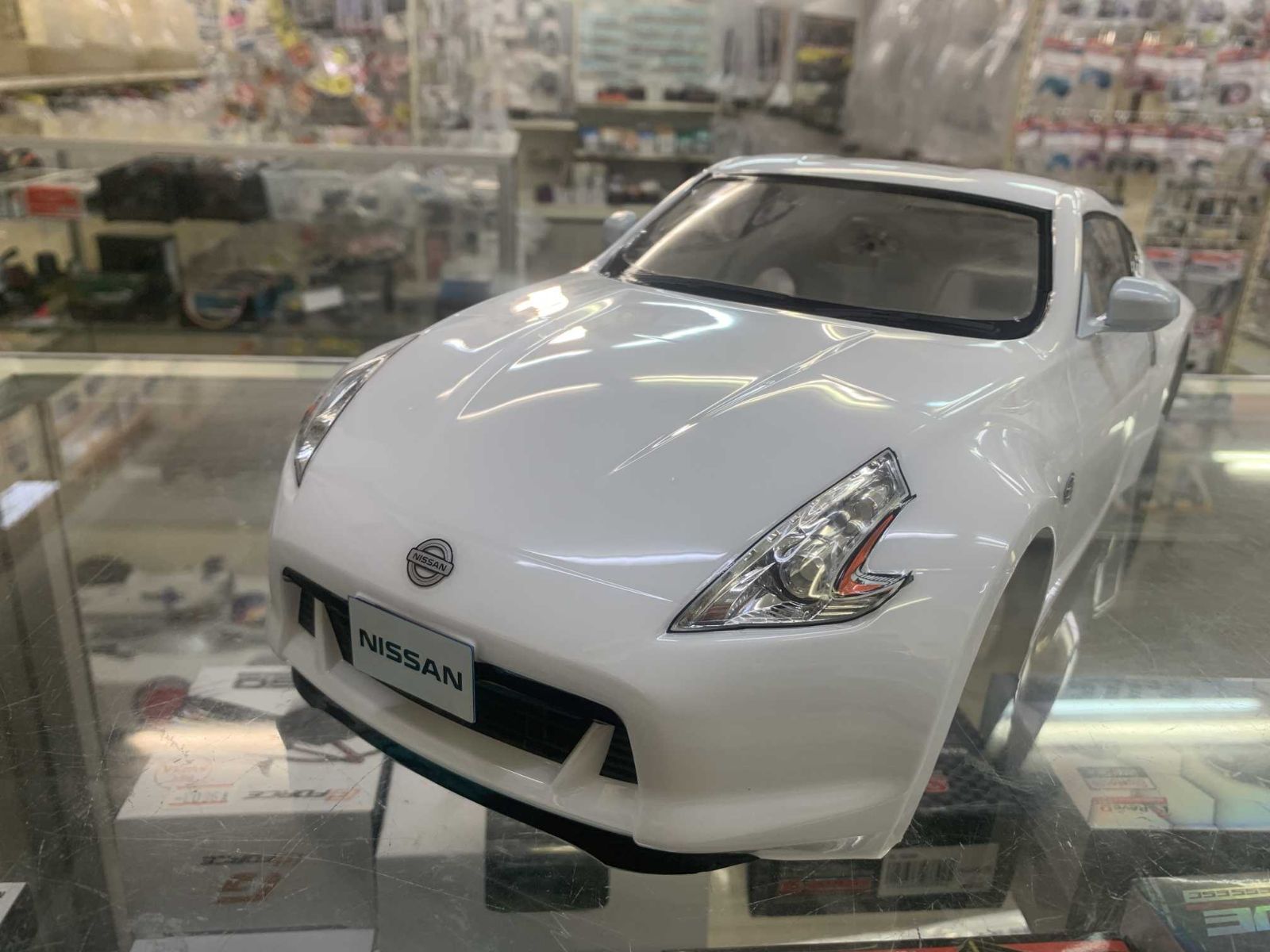 塗装済みボディ タミヤ 1/10 Z34 フェアレディZ (ホワイト) - メルカリ