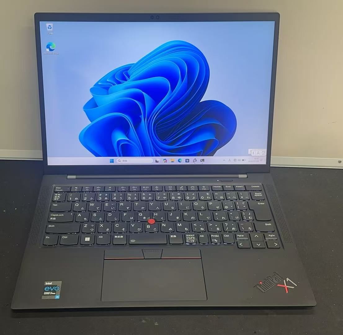 ThinkPad X1 Carbon Gen 9 i5-1145G7 16GB SSD256GB ++924924