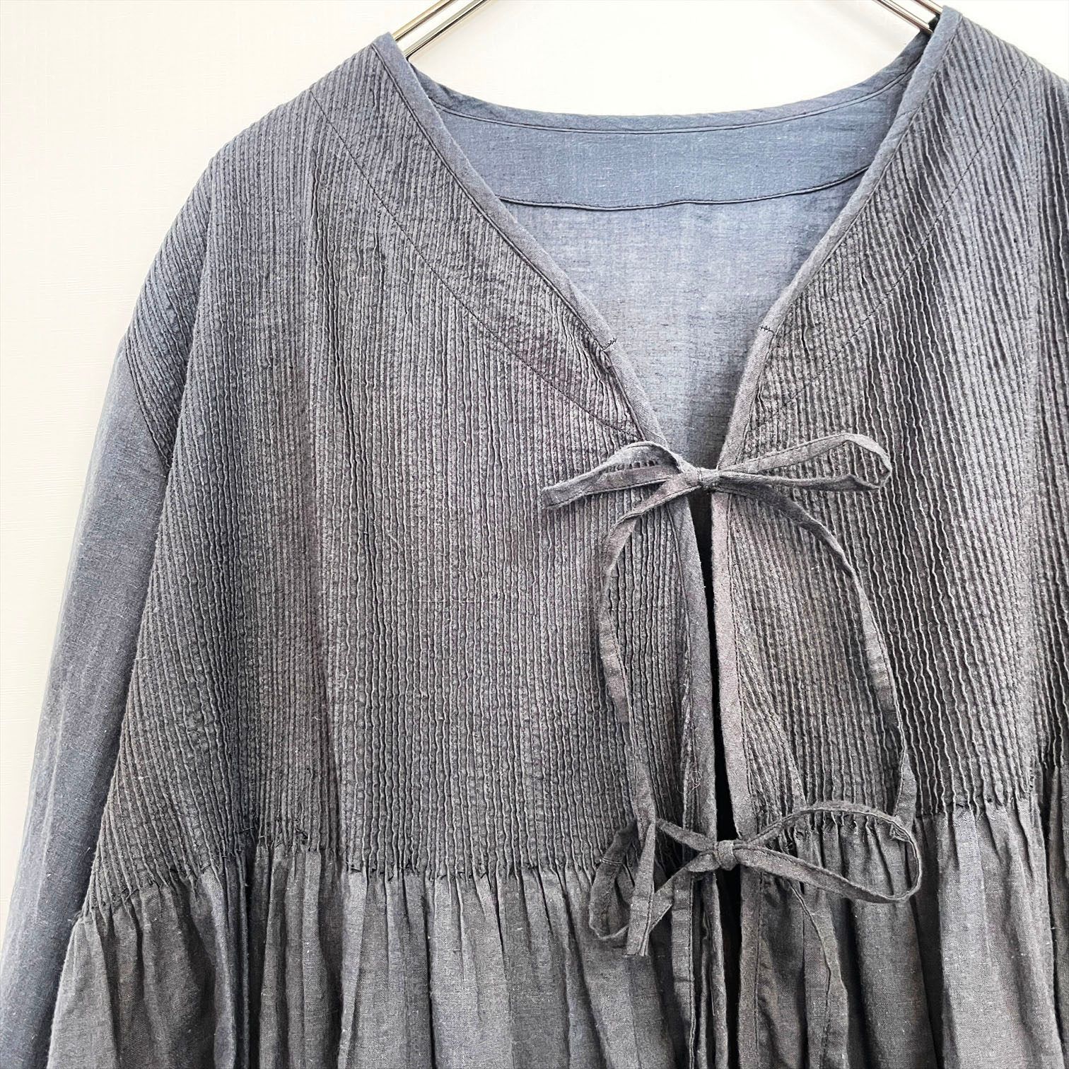 nest Robe ネスト ローブ リネン ピンタック ギャザー リボン ブラウス