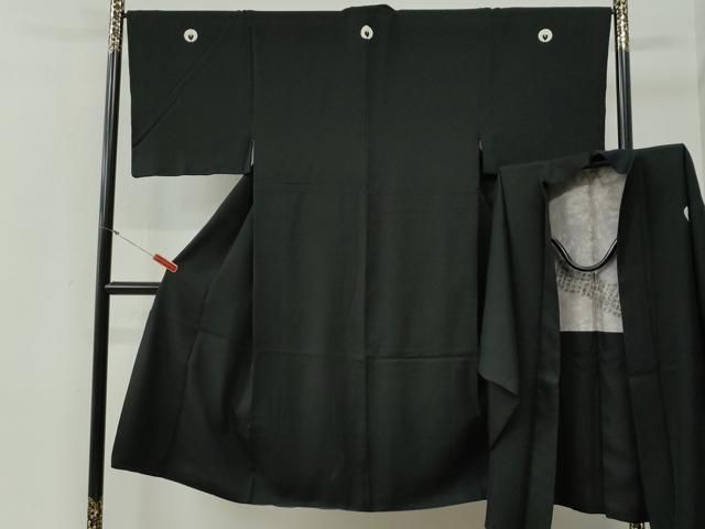 平和屋着物●男性　黒紋付　羽織セット　羽裏：破れ色紙人物文　正絹　逸品　CABG0185yc