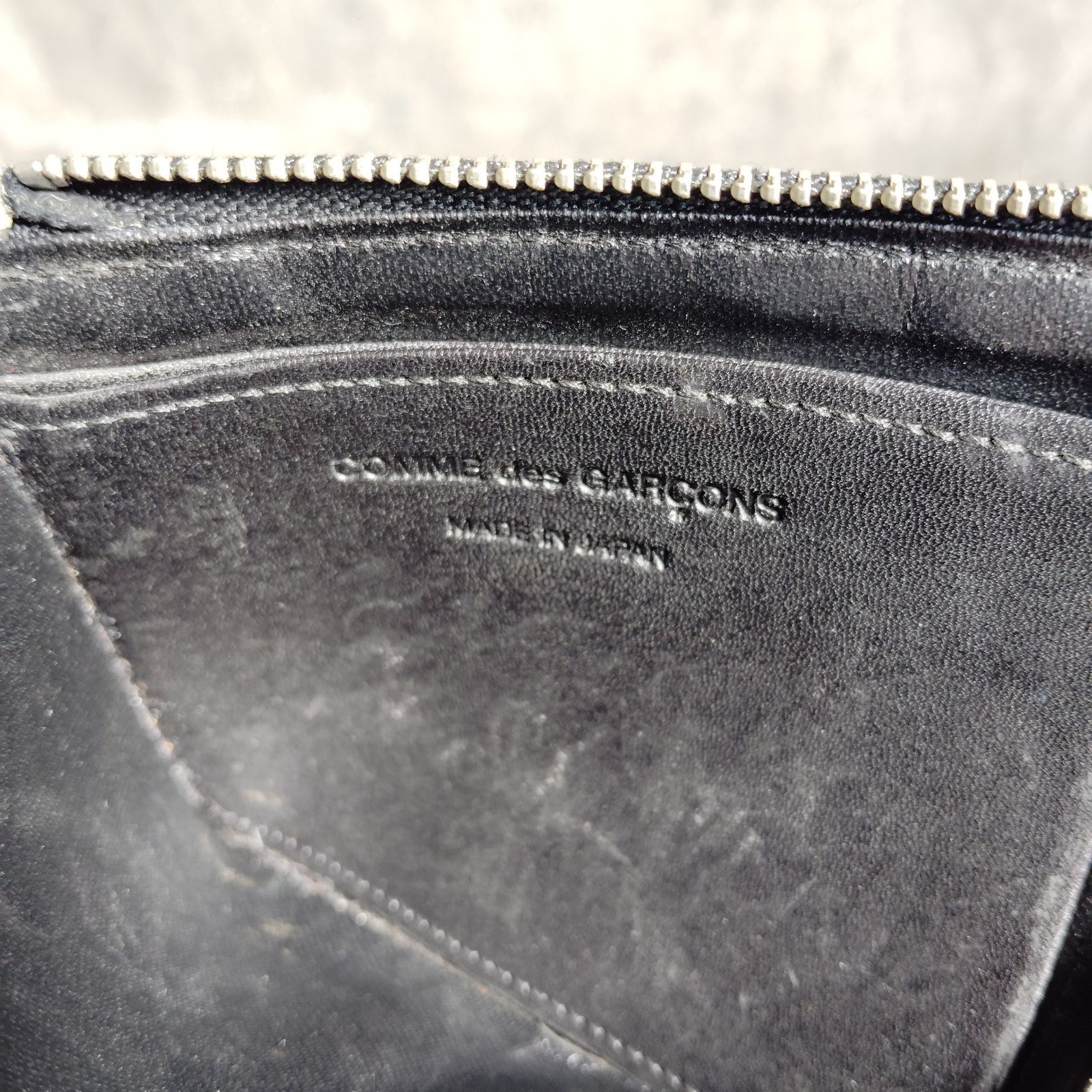 COMME des GARCONS メッセージプリント L字ウォレット 財布 LIVE FREE