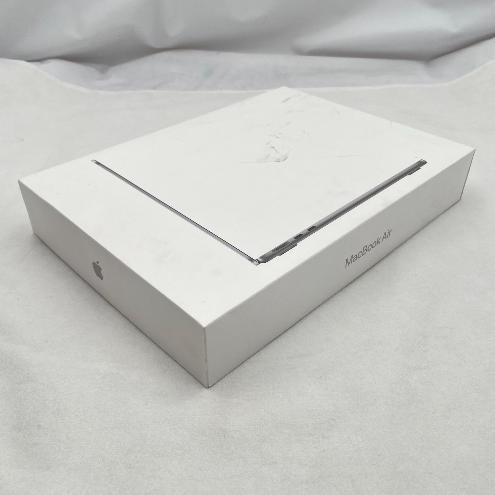 ジャンク MacBook Air 2018 起動NG 箱付 A1932 - メルカリ