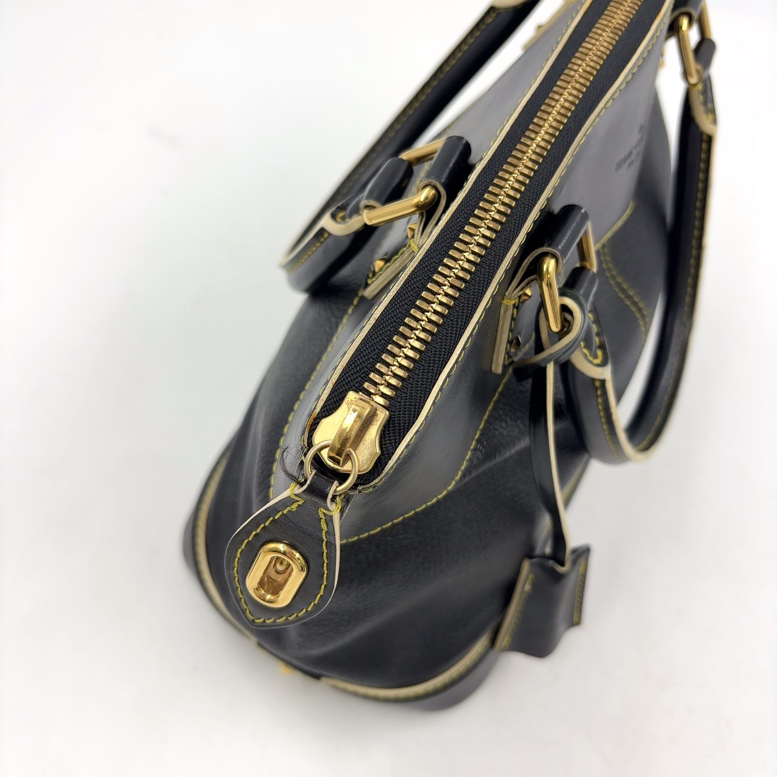 新着】LOUIS VUITTON ロックイットPM スハリ スハリ ノワール レザー