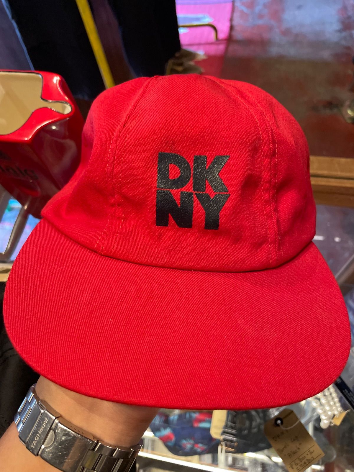 DKNY ダナキャラン 90s ヴィンテージ 6パネルキャップ 黒 レッド