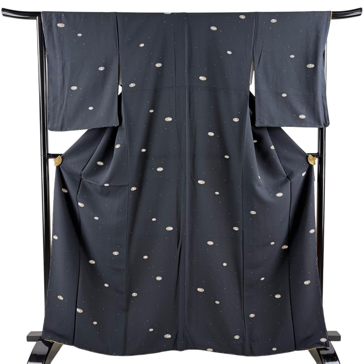 【美品】 小紋 身丈166cm 裄丈66.5cm M 袷 うさぎ 黒 正絹 秀品 【中古】 6,336円