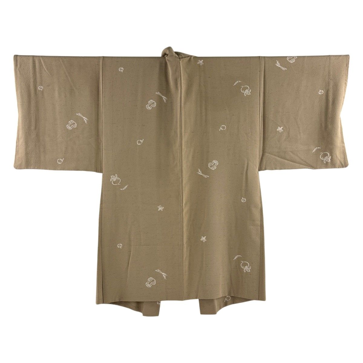 【美品】 男着物 身丈97cm 裄丈67cm S 羽織 紬地 野菜 薄茶色 正絹 秀品 【中古】