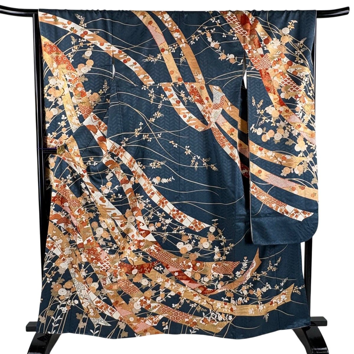 振袖 身丈162cm 裄丈67.5cm L 袷 吾妻徳穂 落款 熨斗 菊 金糸 金彩 青灰色 正絹 秀品 【中古】