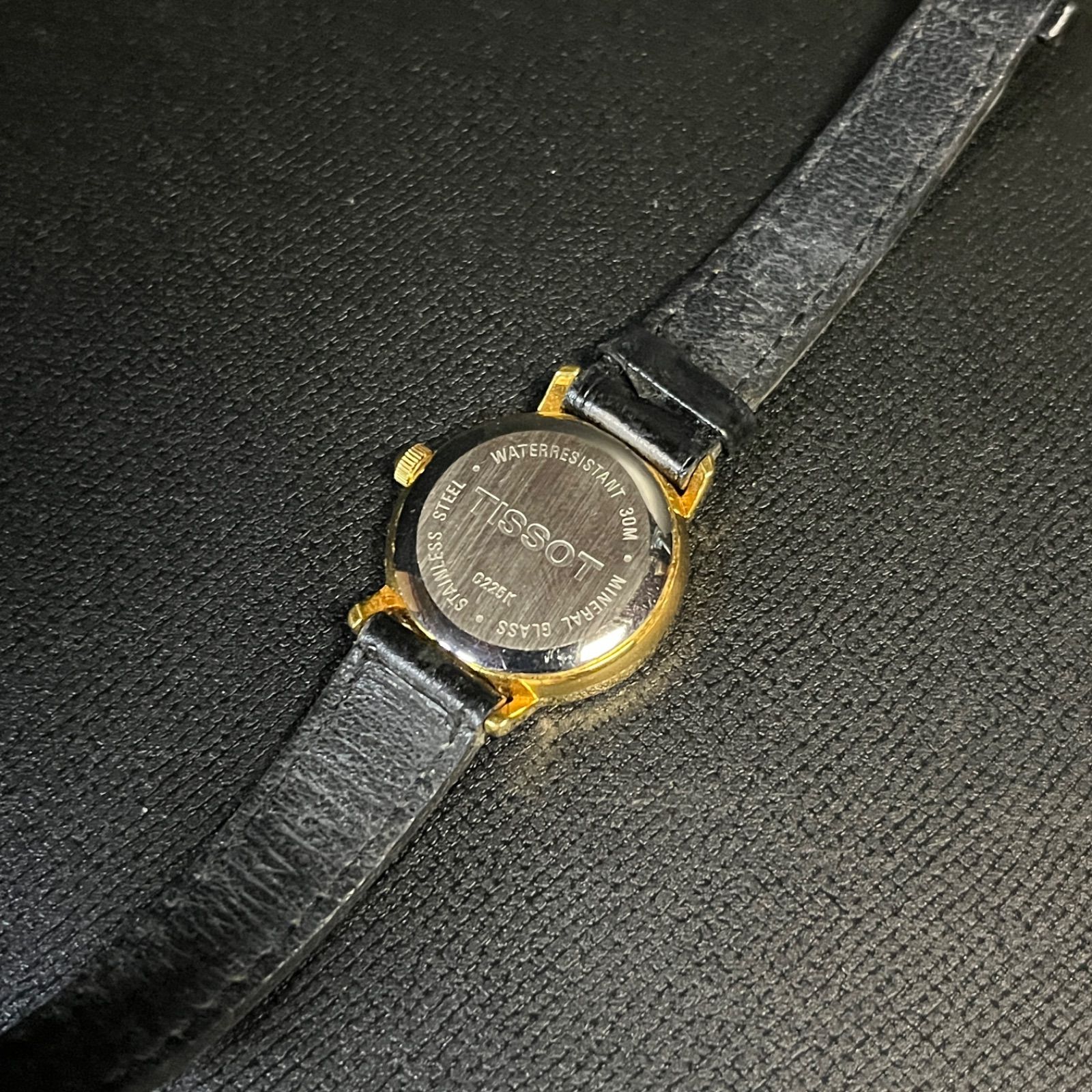 稼働品】 TISSOT ティソ アナログ C225K 腕時計 ゴールド ブラック 