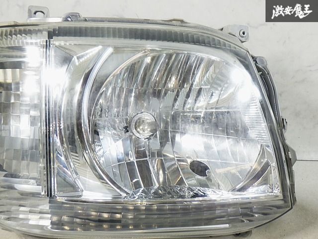 トヨタ純正 200系 ハイエース 3型 中期 ヘッドライト ヘッドランプ