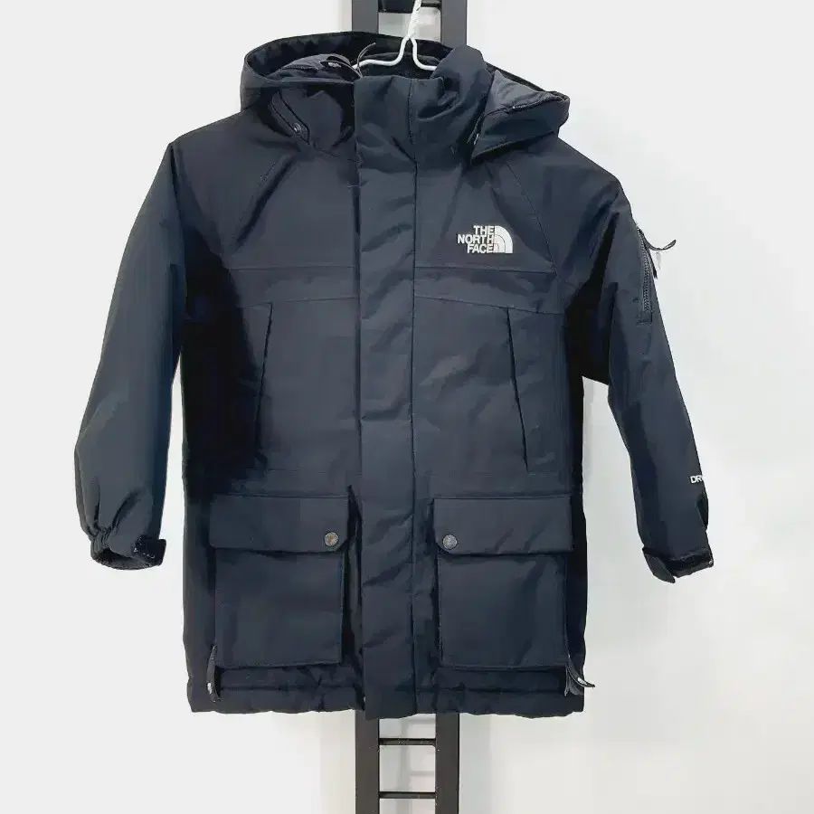 THE NORTH FACE ザノースフェイス キッズ ダウン マクマード キャンプ パーカ ブラック 110