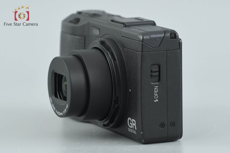 中古】RICOH リコー GR DIGITAL IV ブラック コンパクトデジタルカメラ