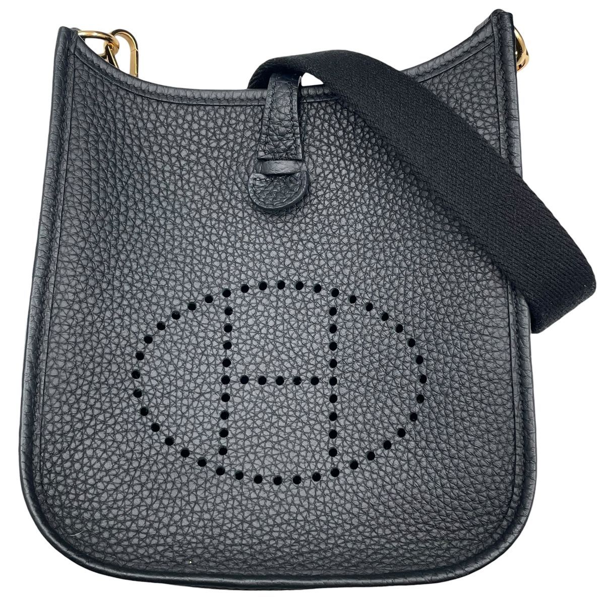 【中古】 HERMES エルメス エブリン・アマゾーヌ 16 TPM トリヨン ブラック K刻印 2025 ショルダーバッグ パンチングレザー 26018952 MK