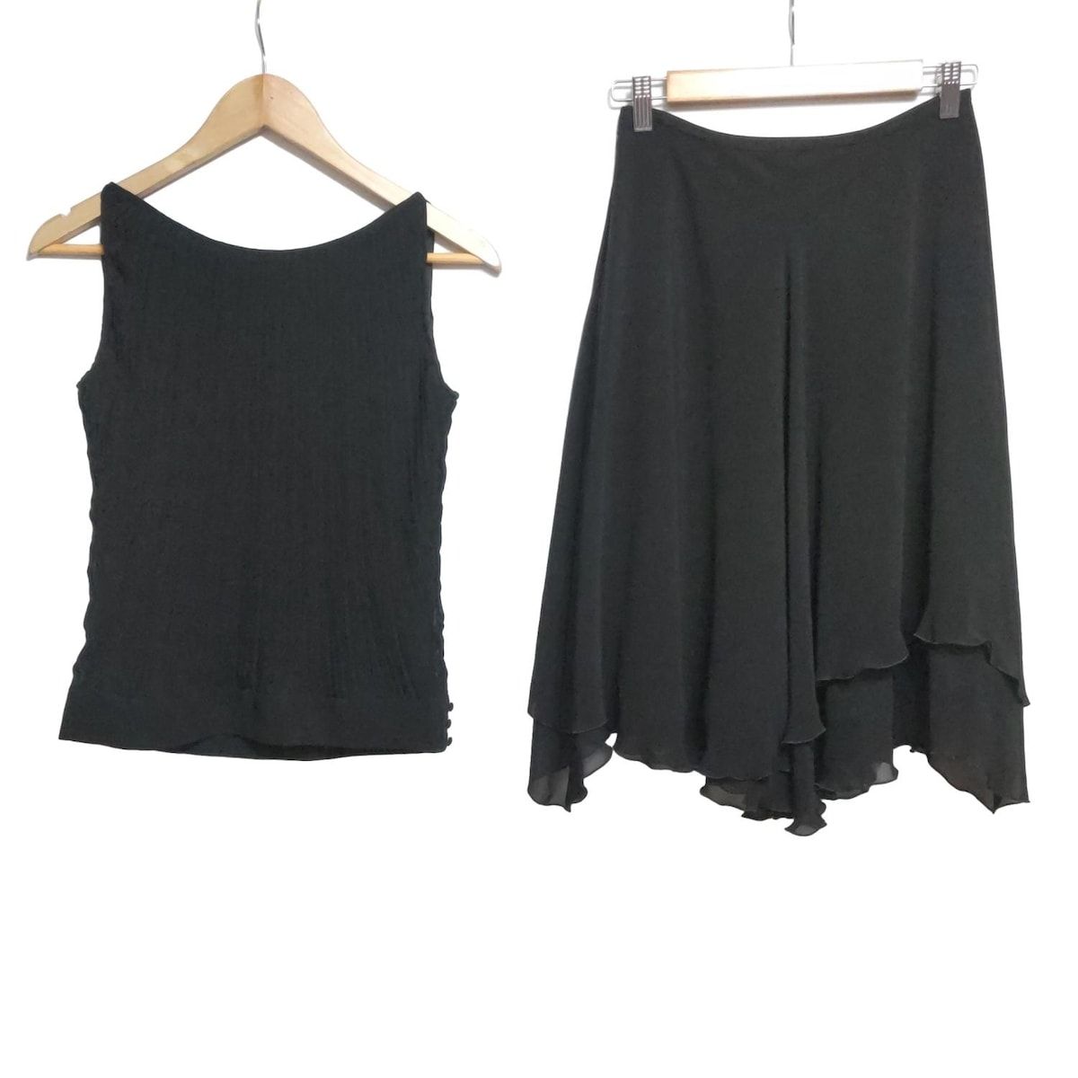 23区 ニジュウサンク スカートセットアップ レディース - 黒 プリーツ