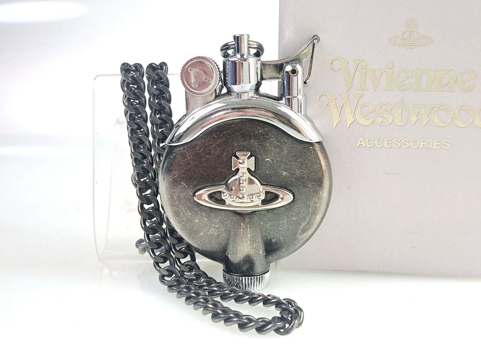 ヴィヴィアン・ウエストウッド　Vivienne Westwood　メタルORB/オーブ　チェーン付　オイルライター　メタルブラック　送料無料