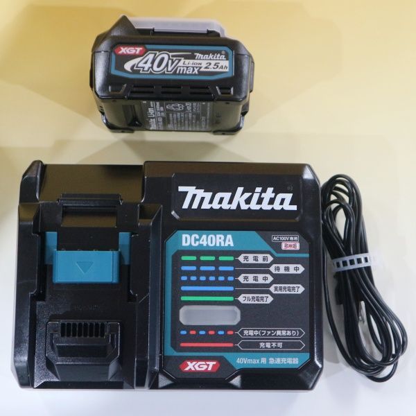 未使用品 makita/マキタ 充電式トリマ RT001G 40Vmax 2.5Ah バッテリー1個 充電器 ツールバッグ 未使用品 makita/マキタ 充電式トリマ RT001G 40Vmax 2.5Ah バッテリー1個 充電器 ツールバッグ