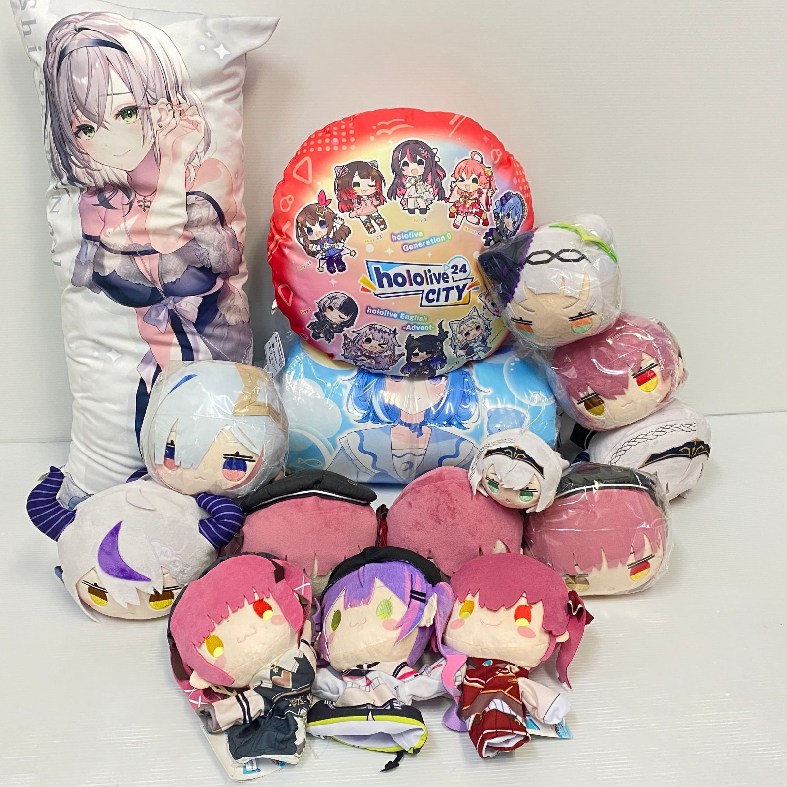 △140 hololive ホロライブ クッション ぬいぐるみ まとめ 中古品