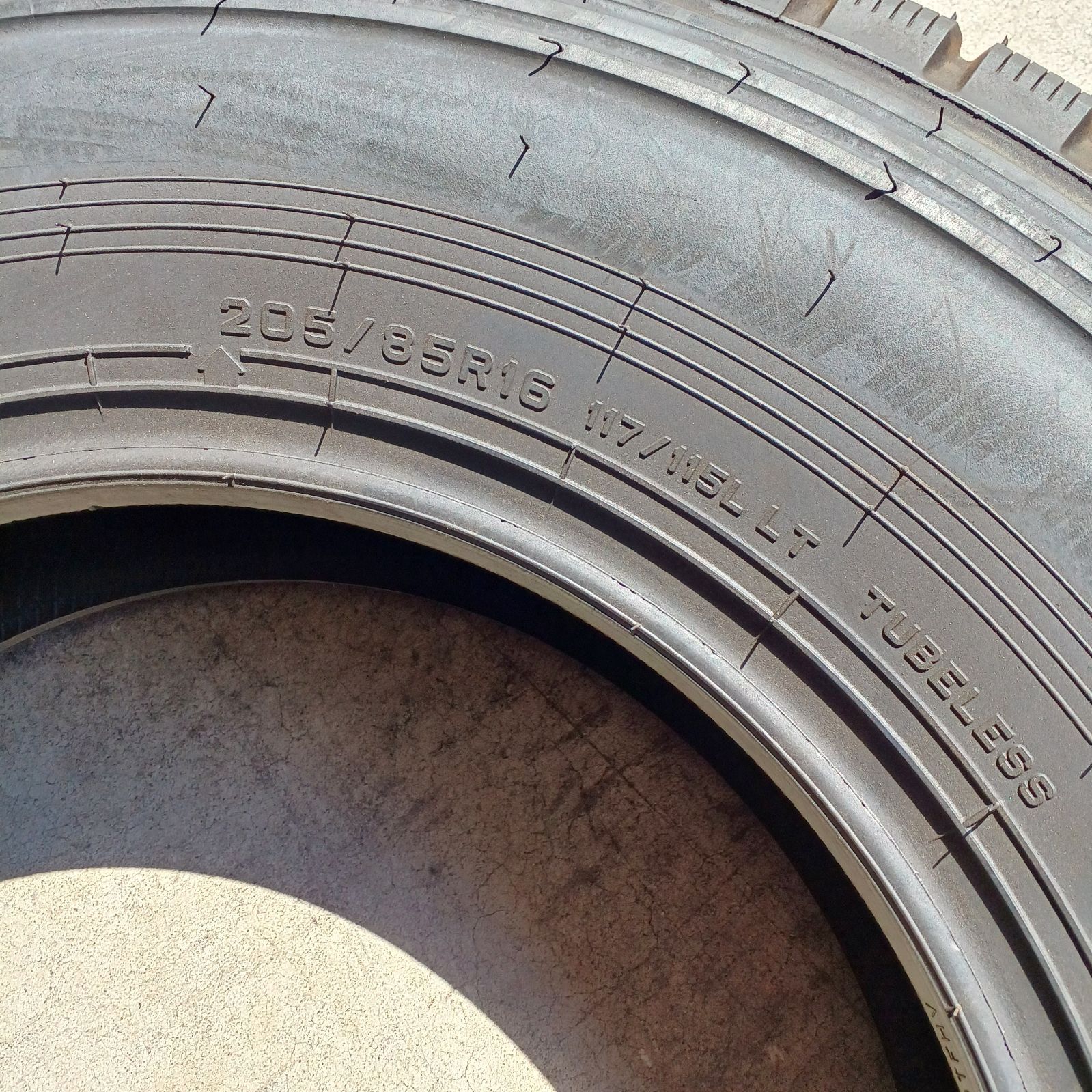 22年製 ﾀﾞﾝﾛｯﾌﾟSP LT21 205/85R16 117/115L 2本/1SET - メルカリ