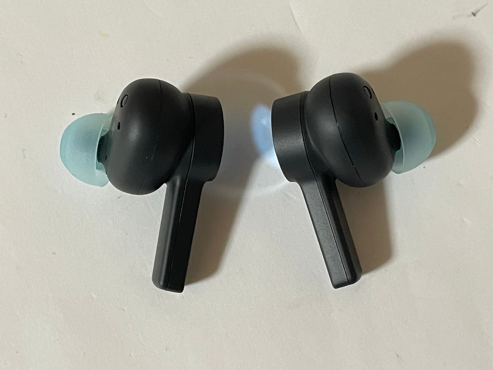 △ バングアンドオルフセン Bang Olufsen 完全ワイヤレスイヤホン
