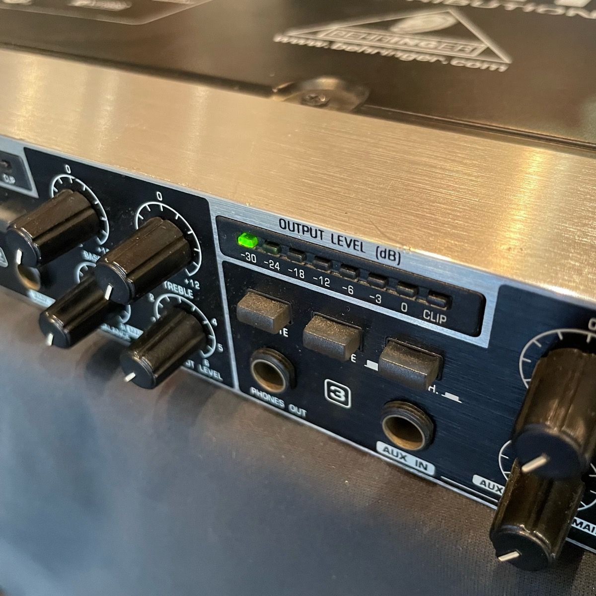 Behringer HA4700 PowerPlay PRO-XL べリンガー 4ch ヘッドホンアンプ