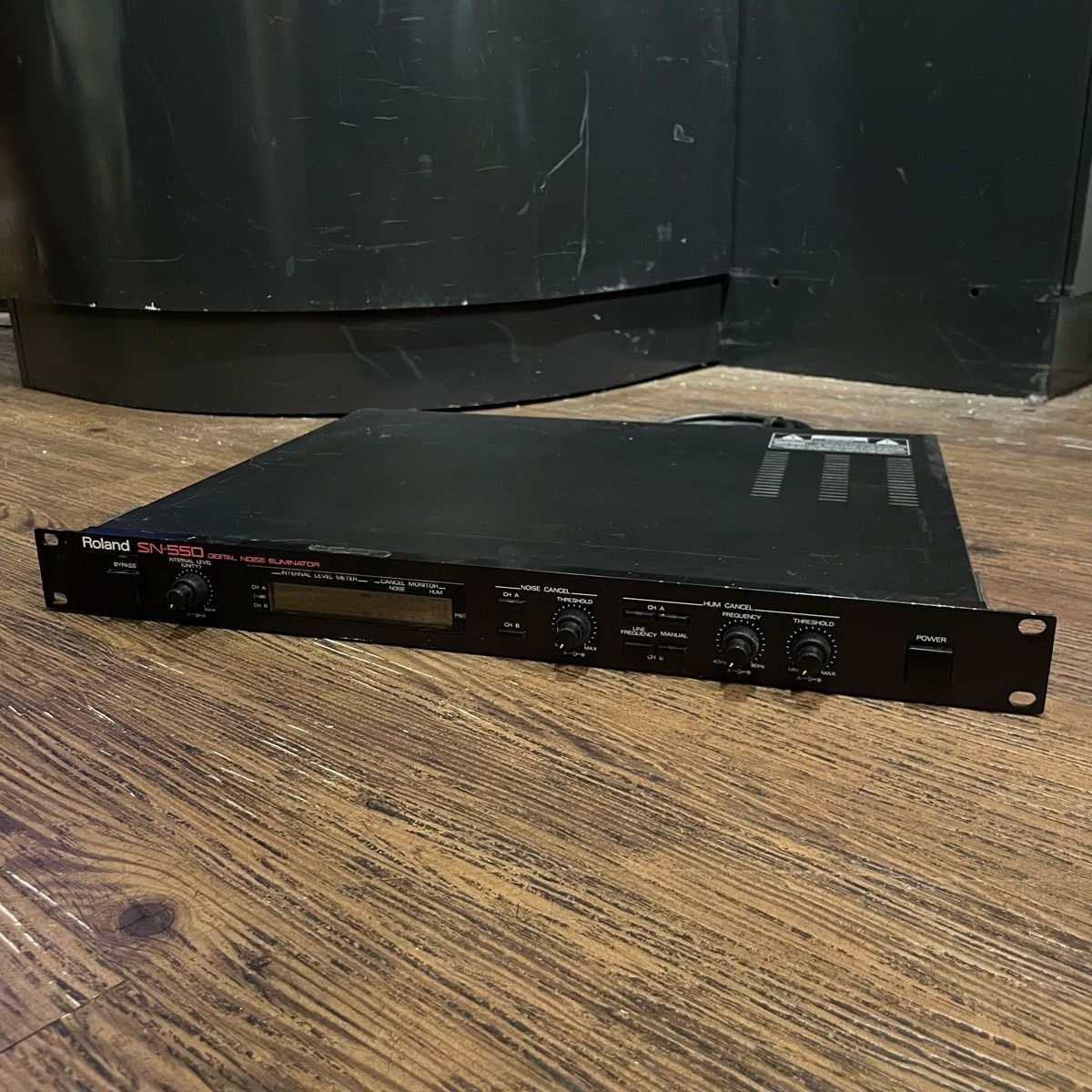 Roland SN-550 Digital Noise Eliminator ローランド ノイズ エリミネーター